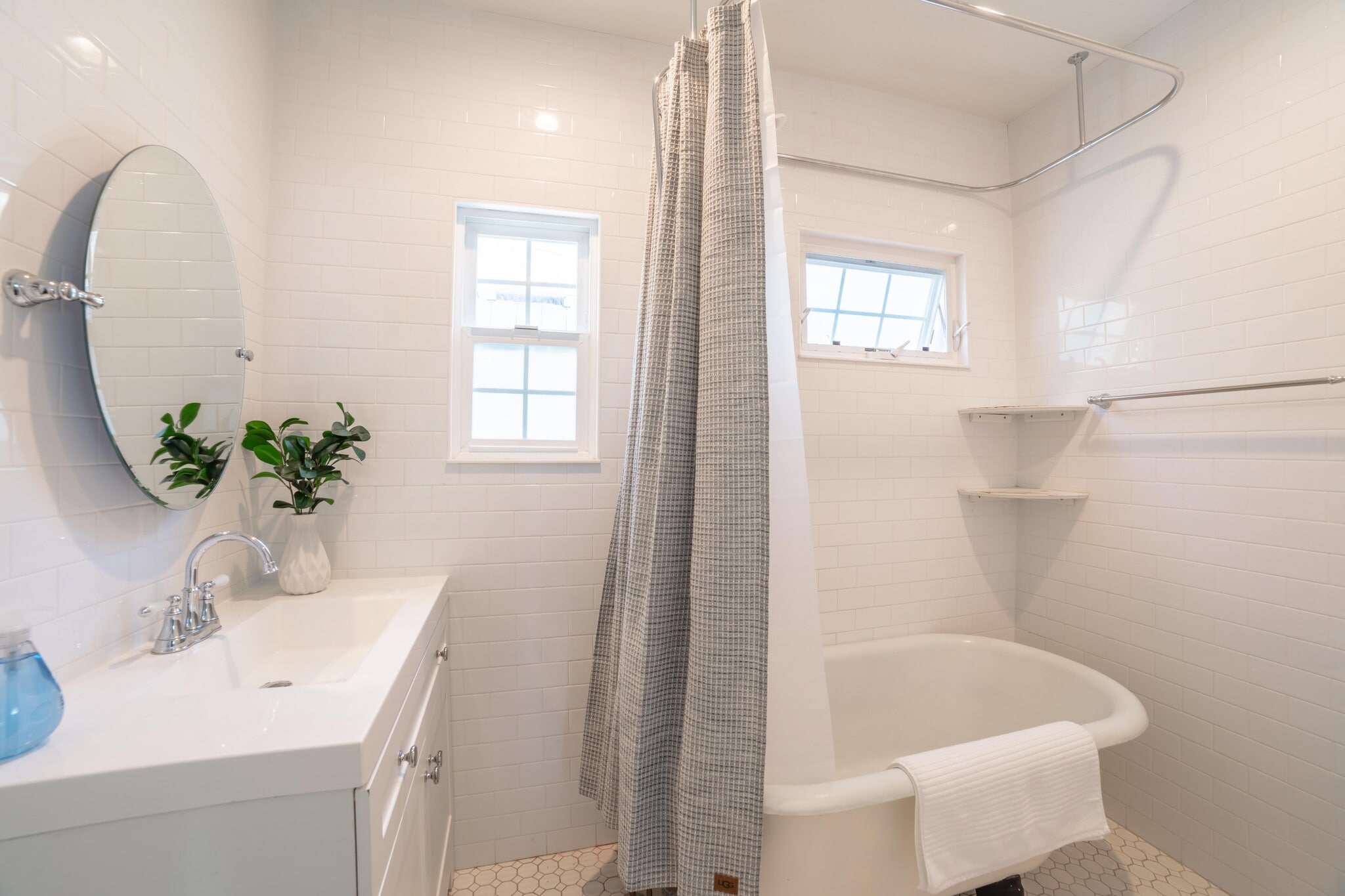 Building Photo - 2920 Manhattan Ave