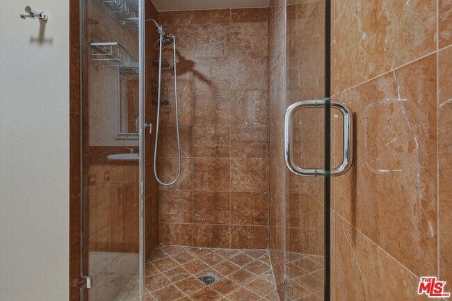 Building Photo - 4443 Ventura Canyon Ave