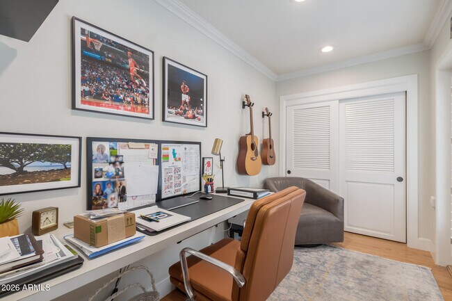 Building Photo - 6311 E Monterosa St