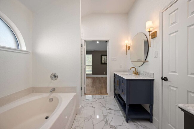 Building Photo - Renovated 4BR, Open Concept, Greenbelt Lot, Keller ISD