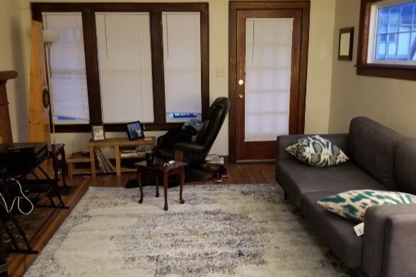 Spacious living room and family room - 158 W Weber Rd