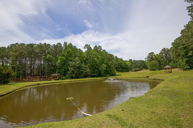 Building Photo - "Spacious 4-Bedroom Gem with 2.5 Baths at ...