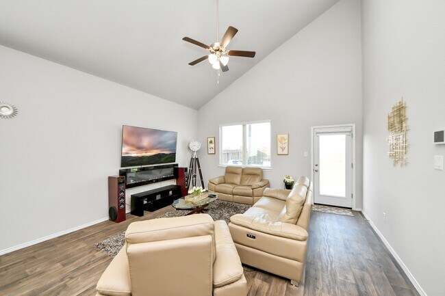 Building Photo - 21303 Bellaria Summit Trail