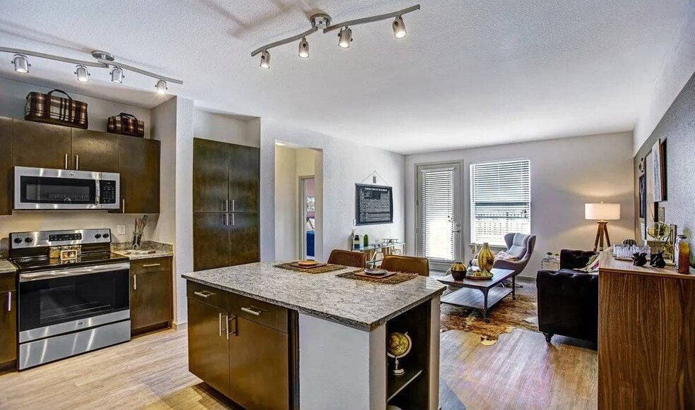 Building Photo - Palisade Park