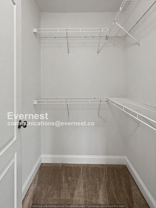 Building Photo - 3 Bed/3.5 Bath Home with Garage/ Available Now!