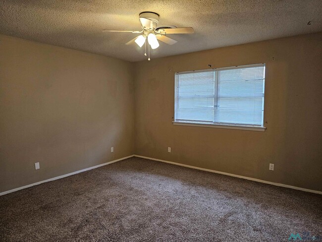 Building Photo - 1504 Layton Ct