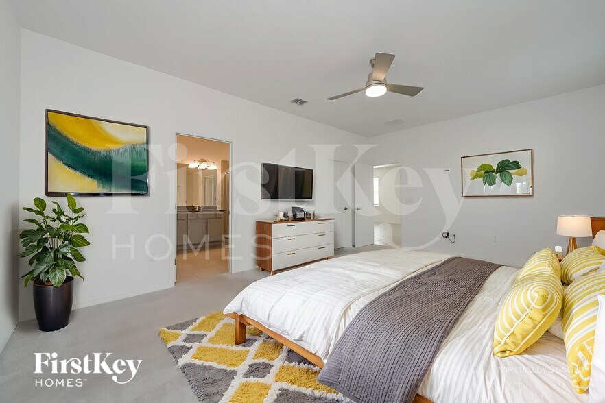 Building Photo - 1246 Ponca Rd