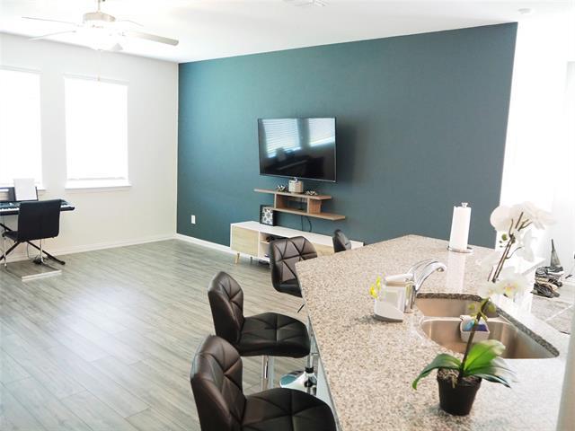 Building Photo - 1116 Mesquite Ln