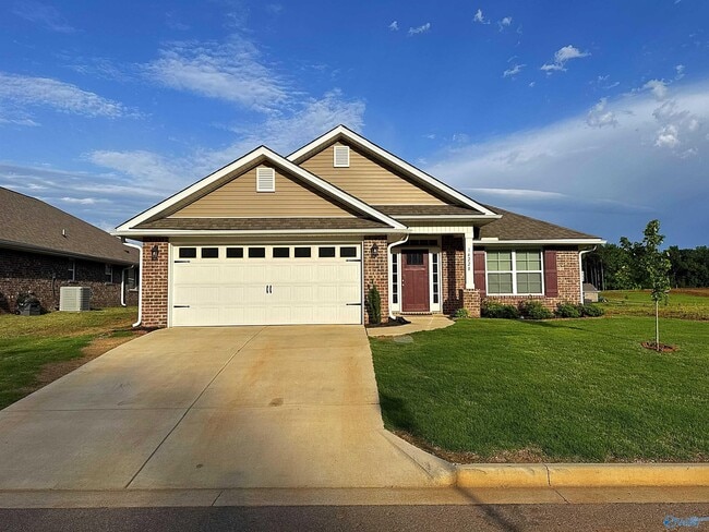Building Photo - 14228 Wildflower Dr