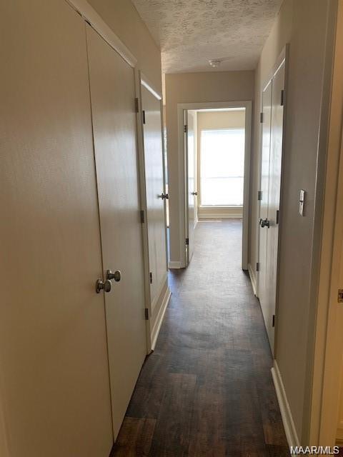 Building Photo - 40 Glenwood Ct