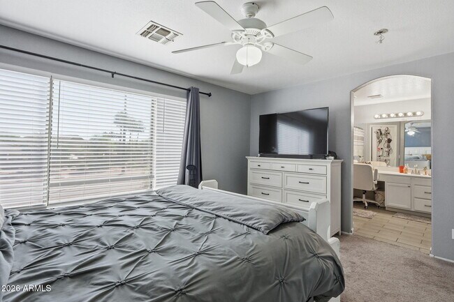 Building Photo - 2033 N 107th Dr