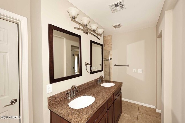 Building Photo - 2314 E Montecito Ave