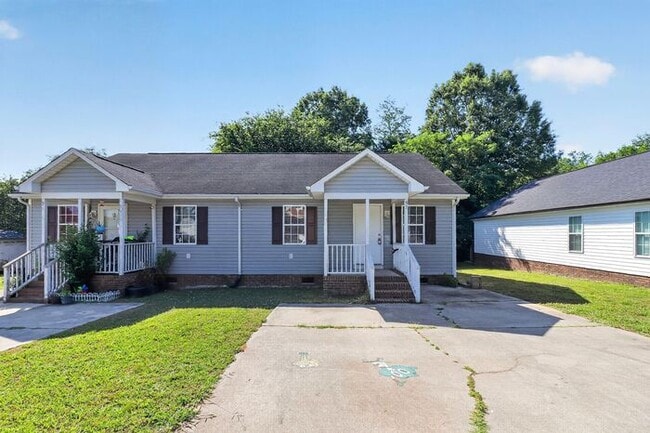 Building Photo - Well-Maintained 2BD/1BA Duplex in Concord, NC!