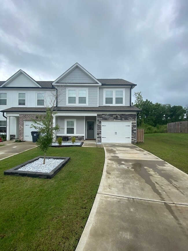 Building Photo - 5363 Nikki Way