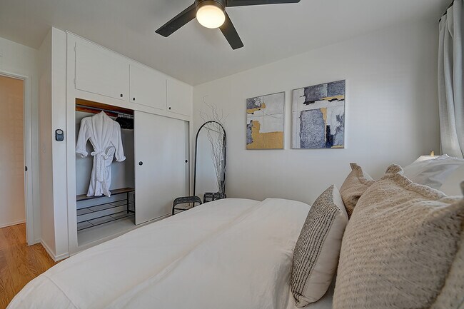 Building Photo - 444 N Shattuck Pl