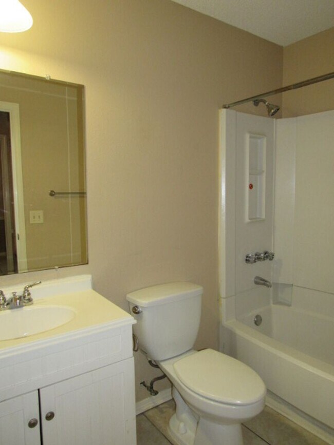 Building Photo - 7749 Deborah Dr