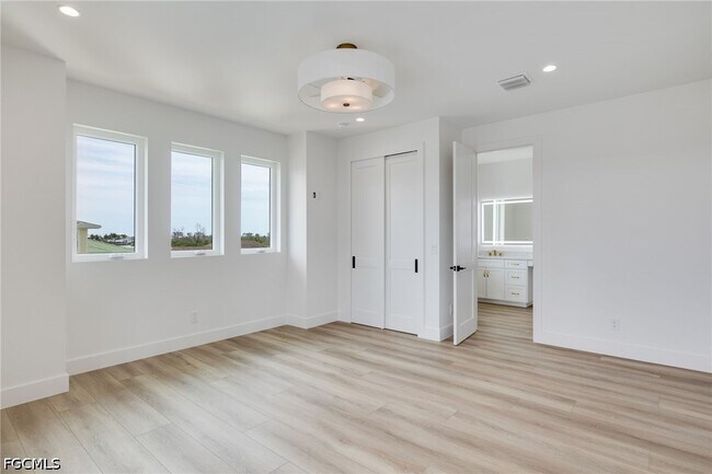 Building Photo - 18563 Cutlass Dr