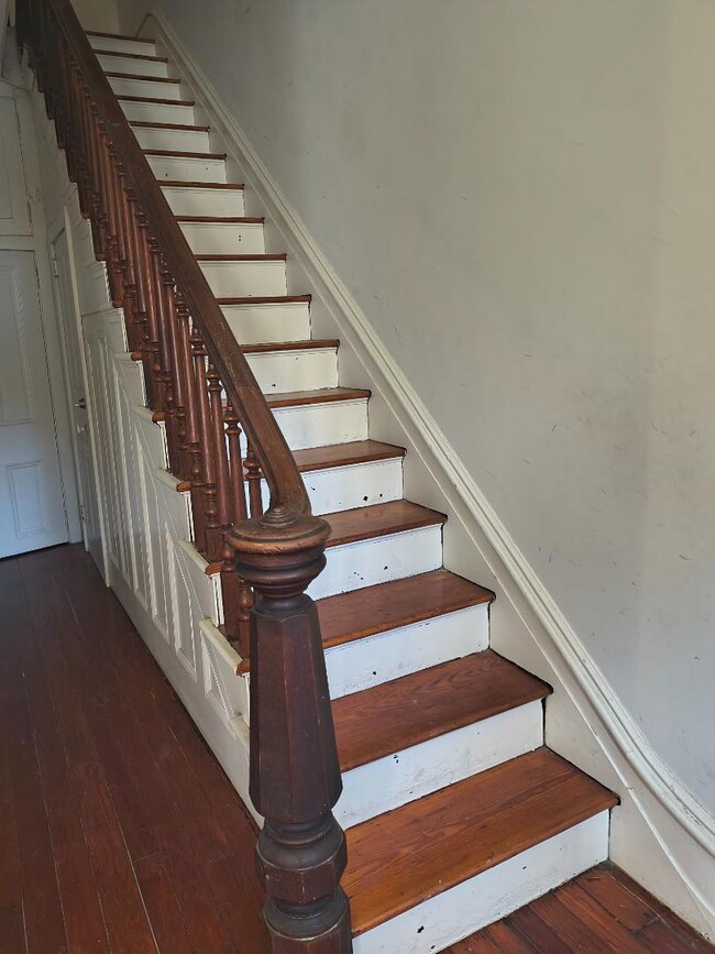 Building Photo - 6845 Germantown Ave