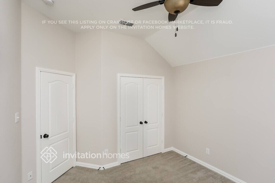 Building Photo - 2512 Flowing Springs Dr