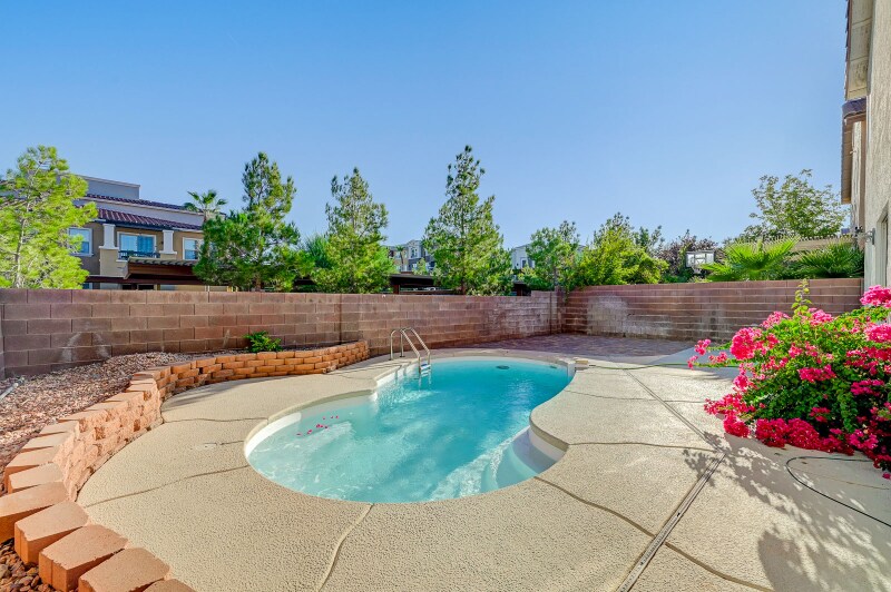 Building Photo - 9893 Canyon Peak Dr