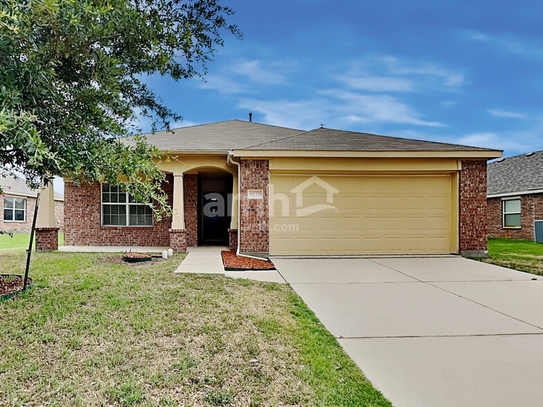 Primary Photo - 1810 Sparrow Ln