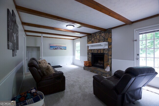 Building Photo - 3328 Mountain Hollow Dr