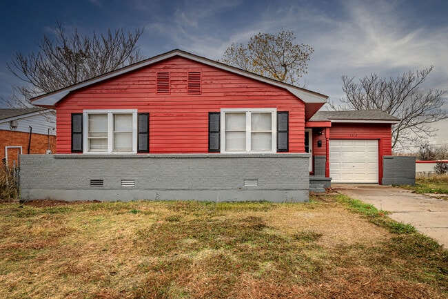 Building Photo - 2342 NW 38th Pl