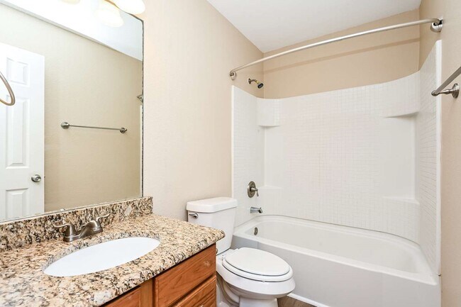 Building Photo - 7160 Little Mohican Dr