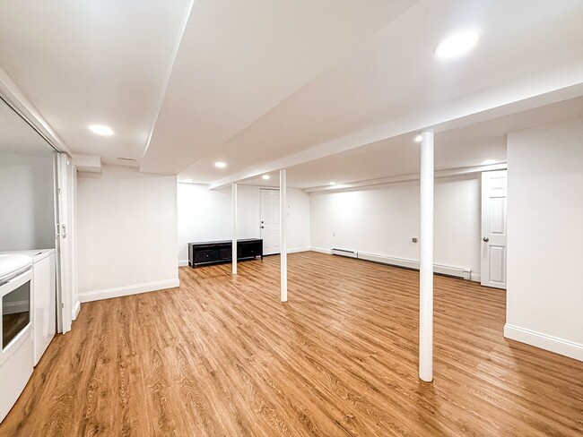 Building Photo - 16 Christy Ln