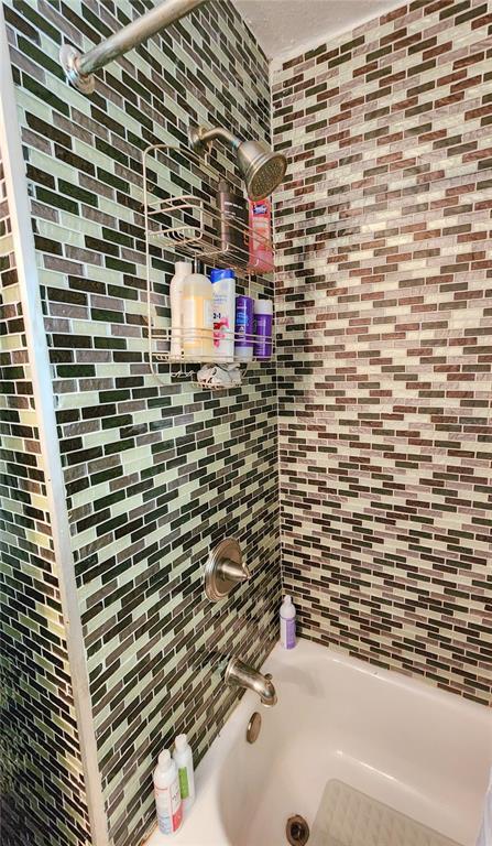 Building Photo - 11645 Oxford St