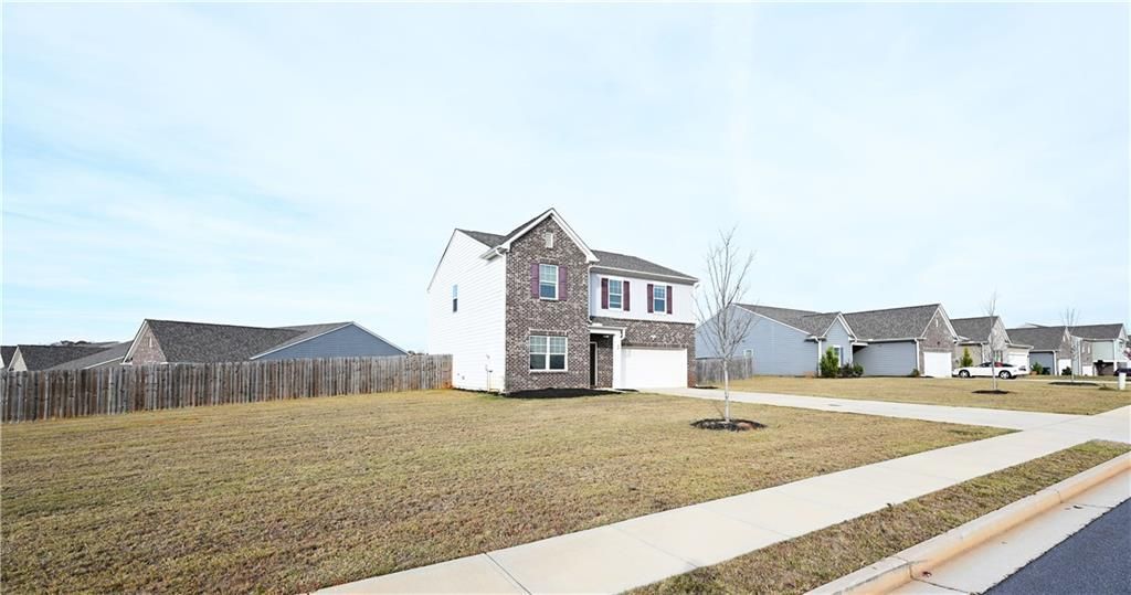 Building Photo - 90 Ingle Dr