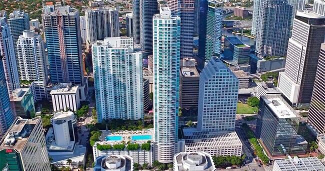 Building Photo - 950 Brickell Bay Dr