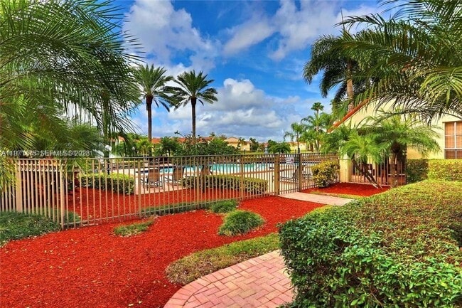 Building Photo - 1255 SW 46th Ave