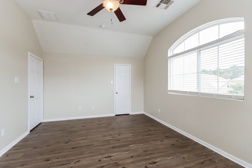 Building Photo - 29012 Birch Green Way