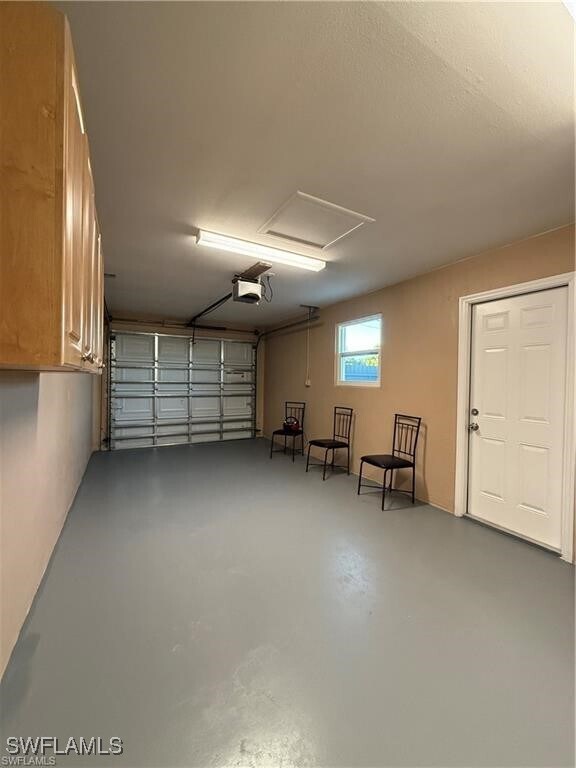 Building Photo - 141 Schneider Dr