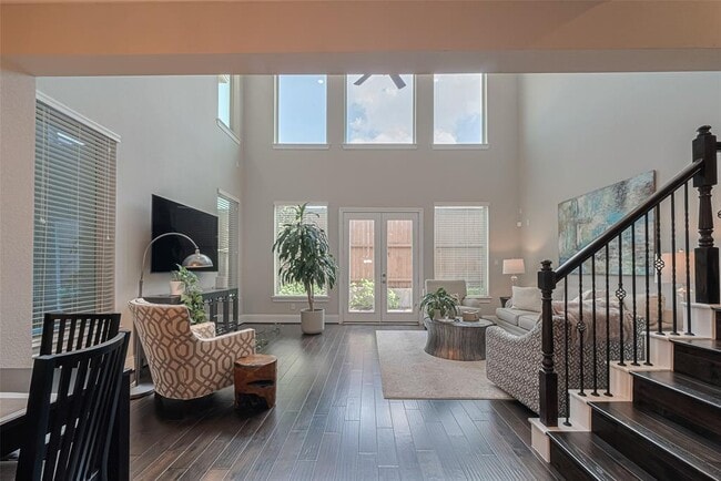 Building Photo - 8418 Oak Leaf Point Dr