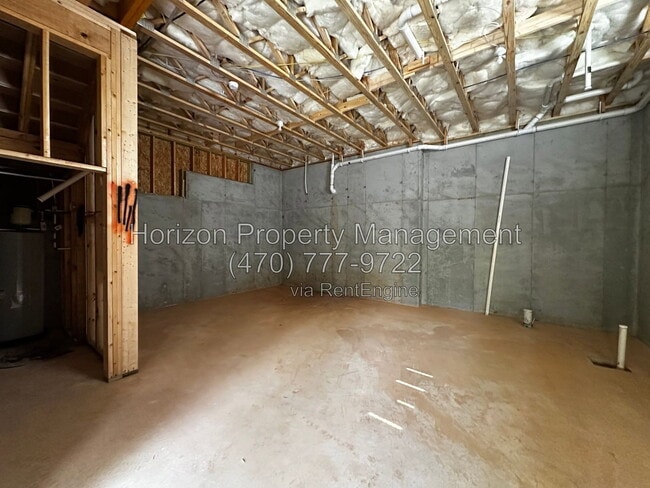 Building Photo - 6550 Bonanza Trail