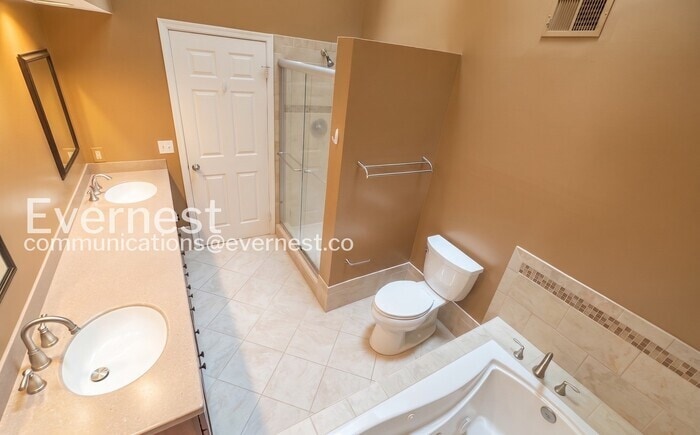 Building Photo - 5121 Winding Woods Dr