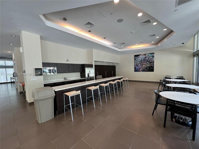 Building Photo - 79 SW 12th St