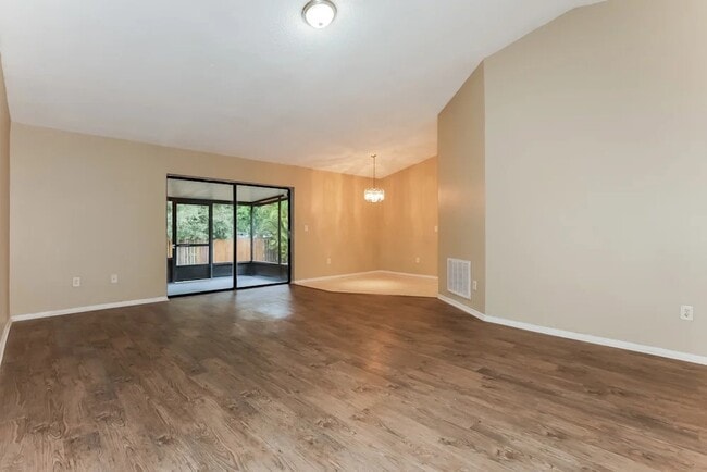 Building Photo - 1519 Kestrel Way