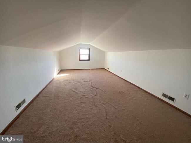 Building Photo - 13852 Dulin Rd