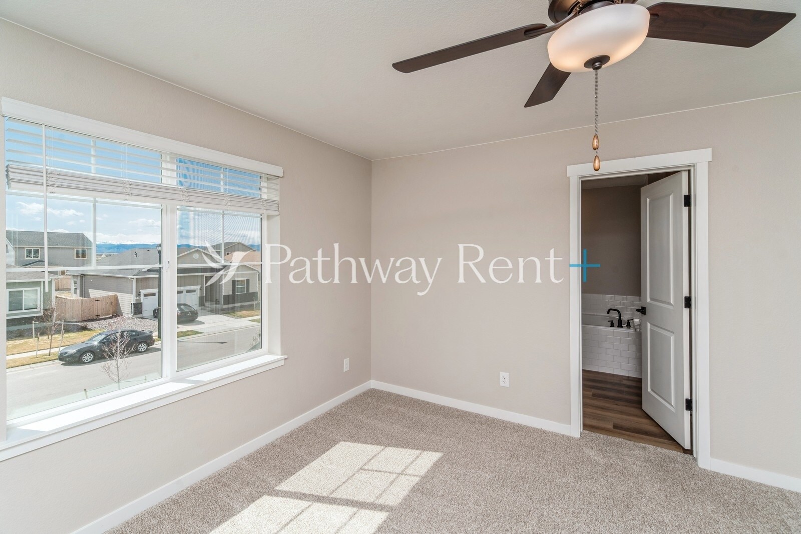 Building Photo - 9475 Yampa St