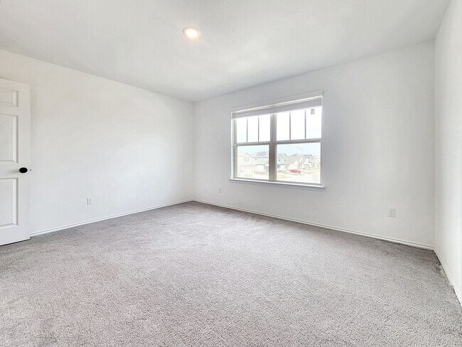 Building Photo - 517 Sour Cherry Ln