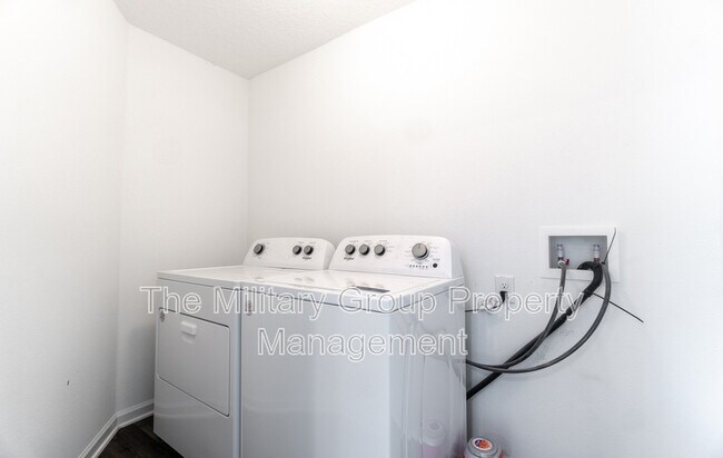 Building Photo - 48 Encanto Wy