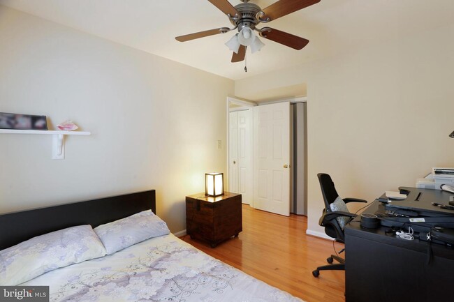 Building Photo - 11633 Pleasant Meadow Dr