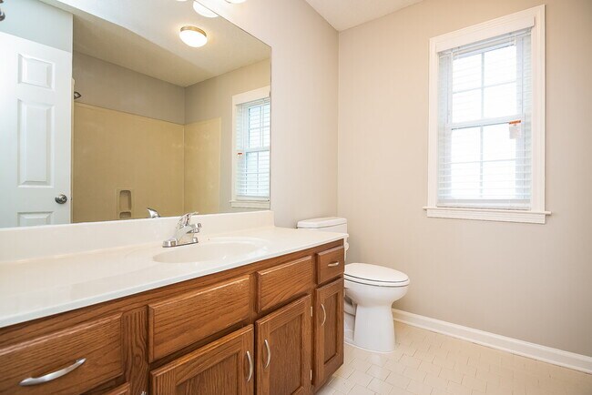 Building Photo - 7688 Shadow Fork Ln