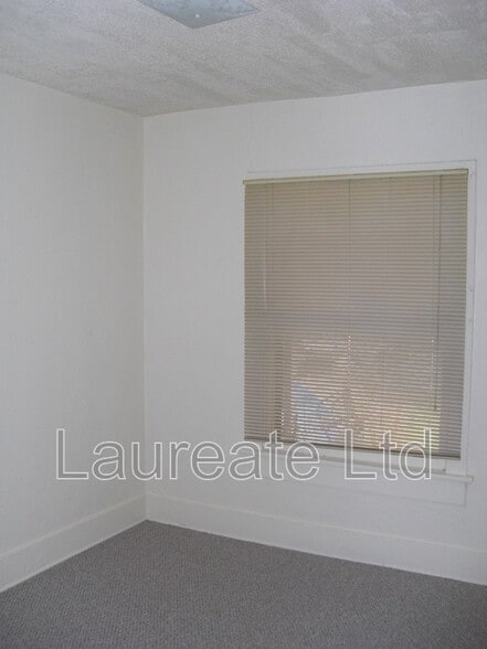 Building Photo - 4020 Lipan St