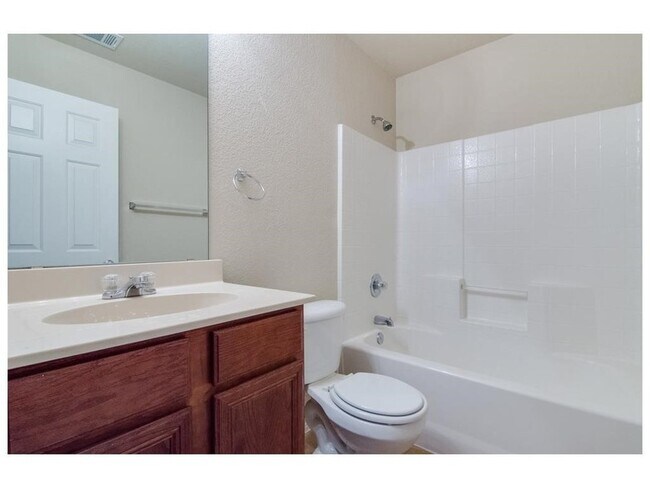 Building Photo - 9117 Nathan Dr