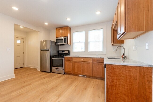 Building Photo - 55 Kiely Rd