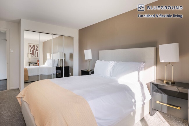 Building Photo - 903 S Ashland Ave